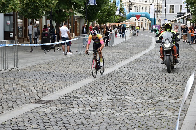 围内的影响 围内的影响